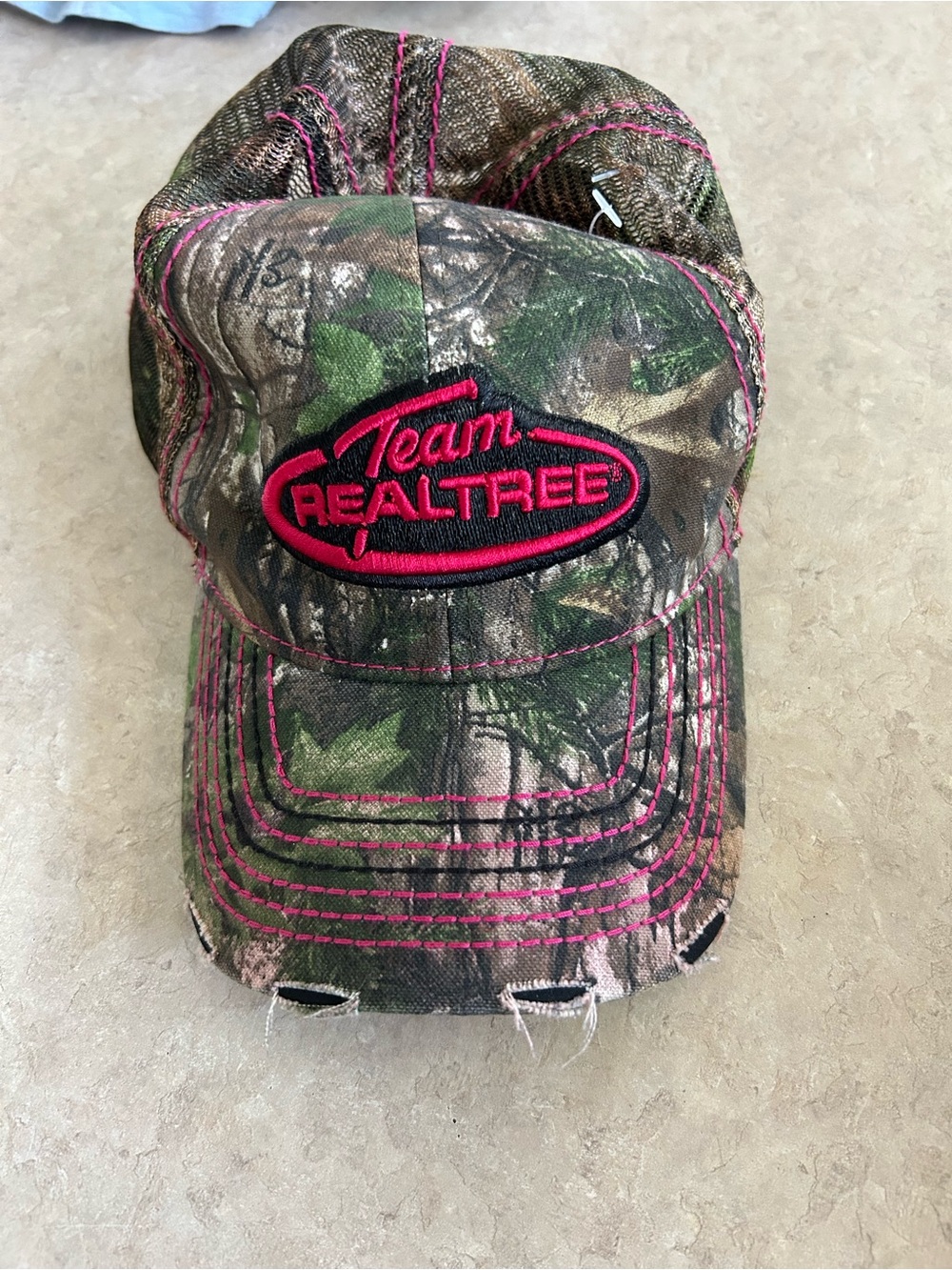 Realtree hat - Picture 2 of 2